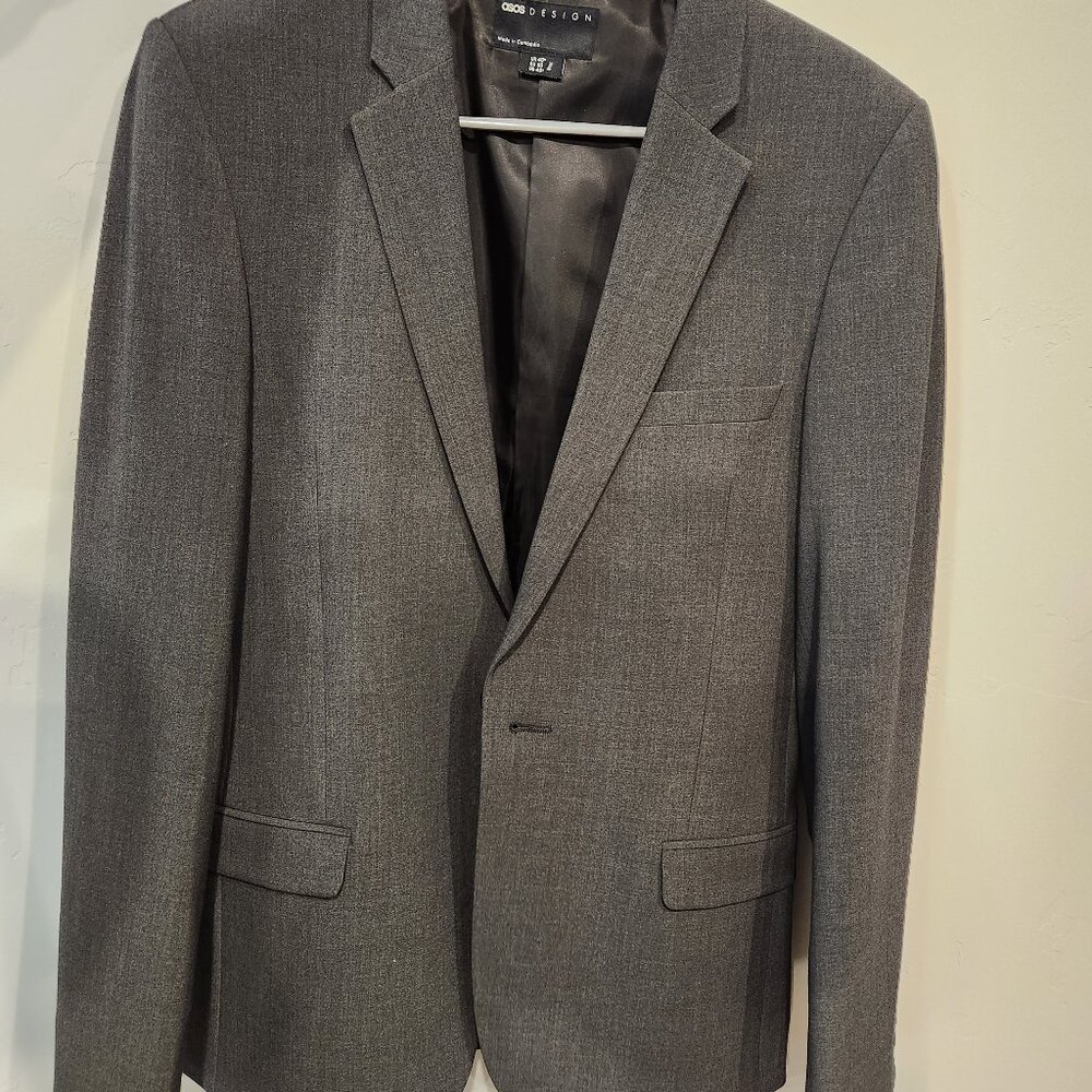 Men's Asos Design Suit 3 piece Jacket size US 40 pants size 34Wx32L